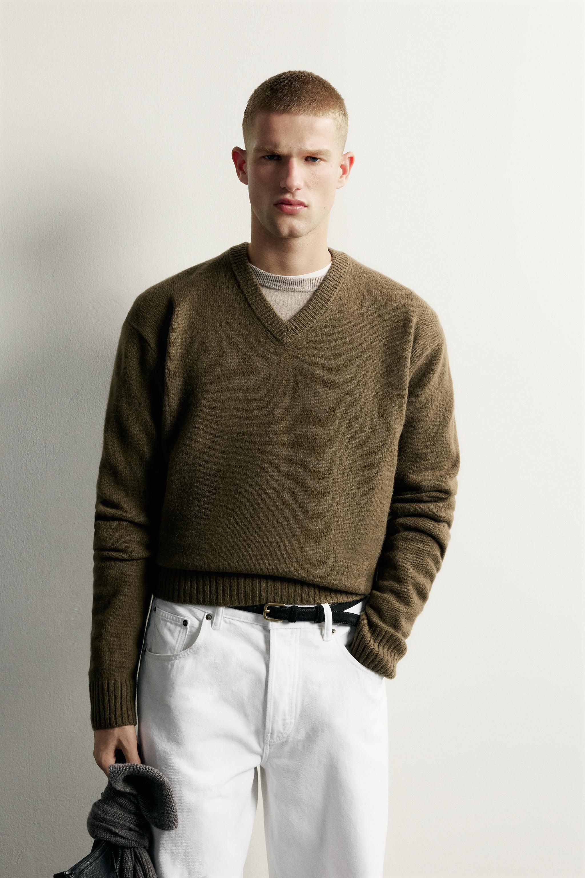 PULL 100 % LAINE COL EN V