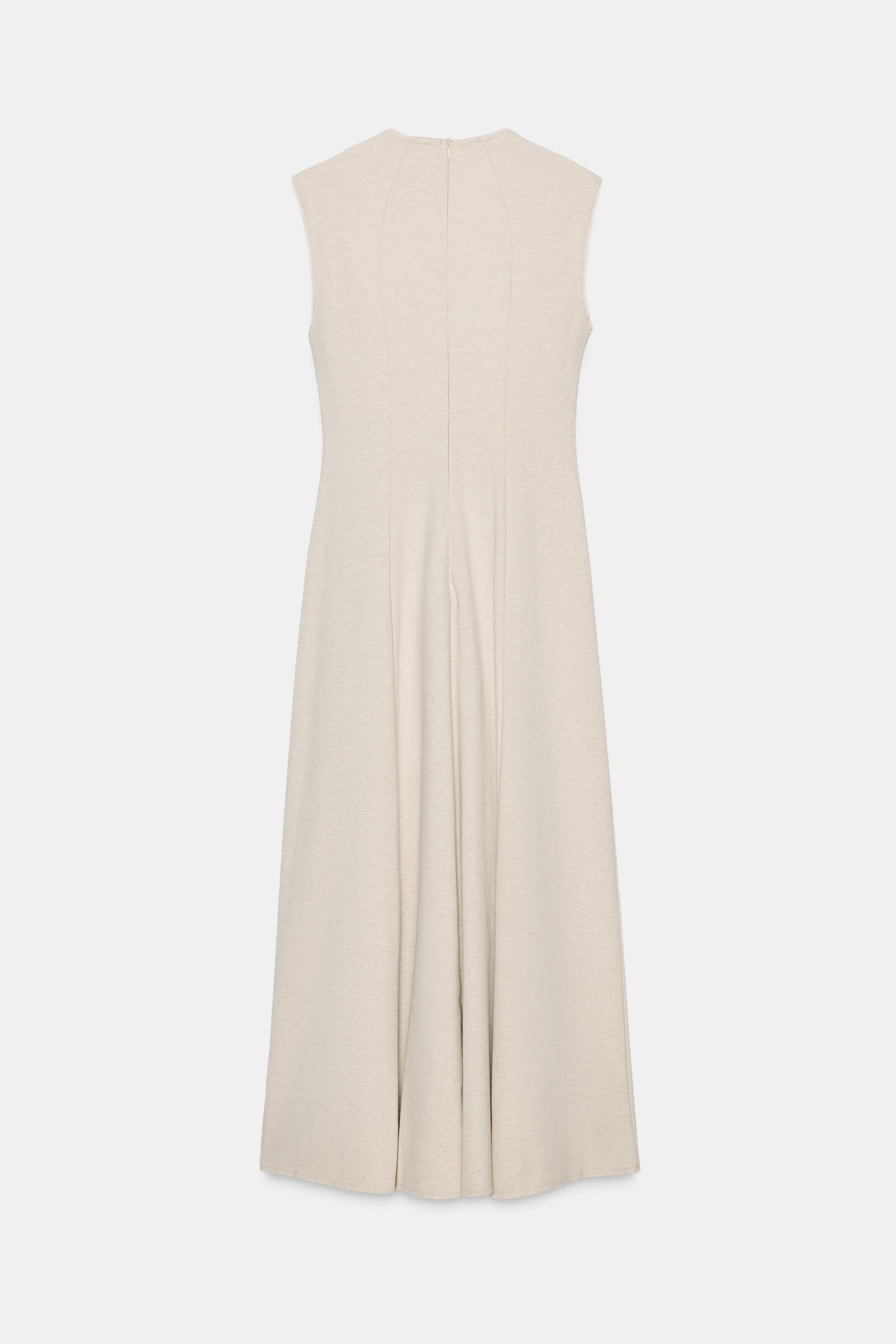 SLEEVELESS MAXI DRESS