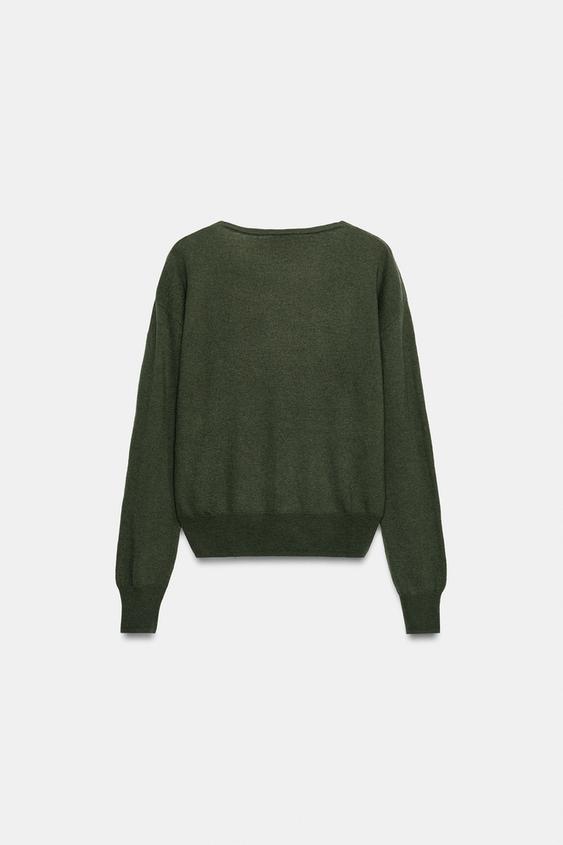 PULL 100 % LAINE EXTRA DOUX COL EN V - VERDÂTRE de Zara - Image 4