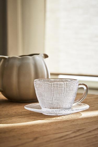 Zaras TEKOPP I GLAS MED RELIEFDESIGN - 