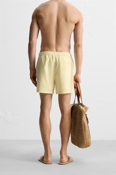SHORT DE BAIN COUPE CLASSIQUE À IMPRIMÉ GÉOMÉTRIQUE - Vert huile de Zara - Image 3