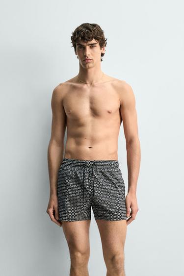 GEOMETRIC PRINT SHORT SWIMMING TRUNKS - Black by Zara - Image 4