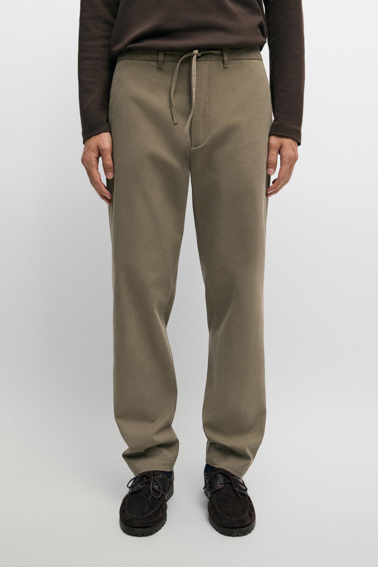 Jogger fit pants — 763