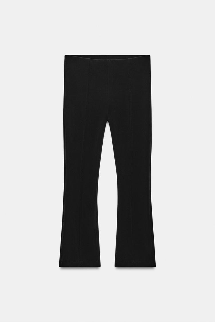 Leggings acampanados con costura 5