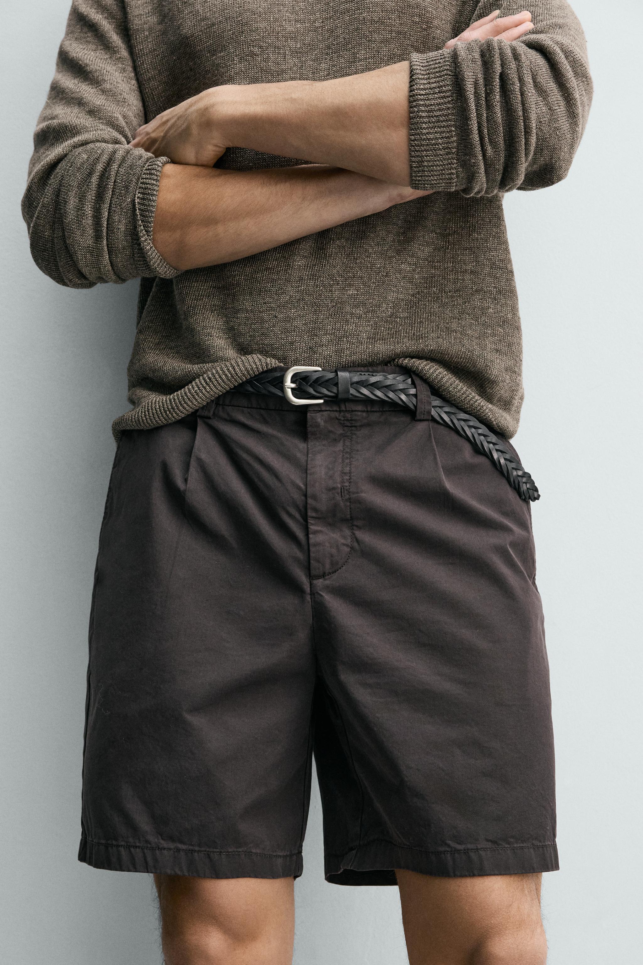 REGULAR FIT PLEATED SHORTS