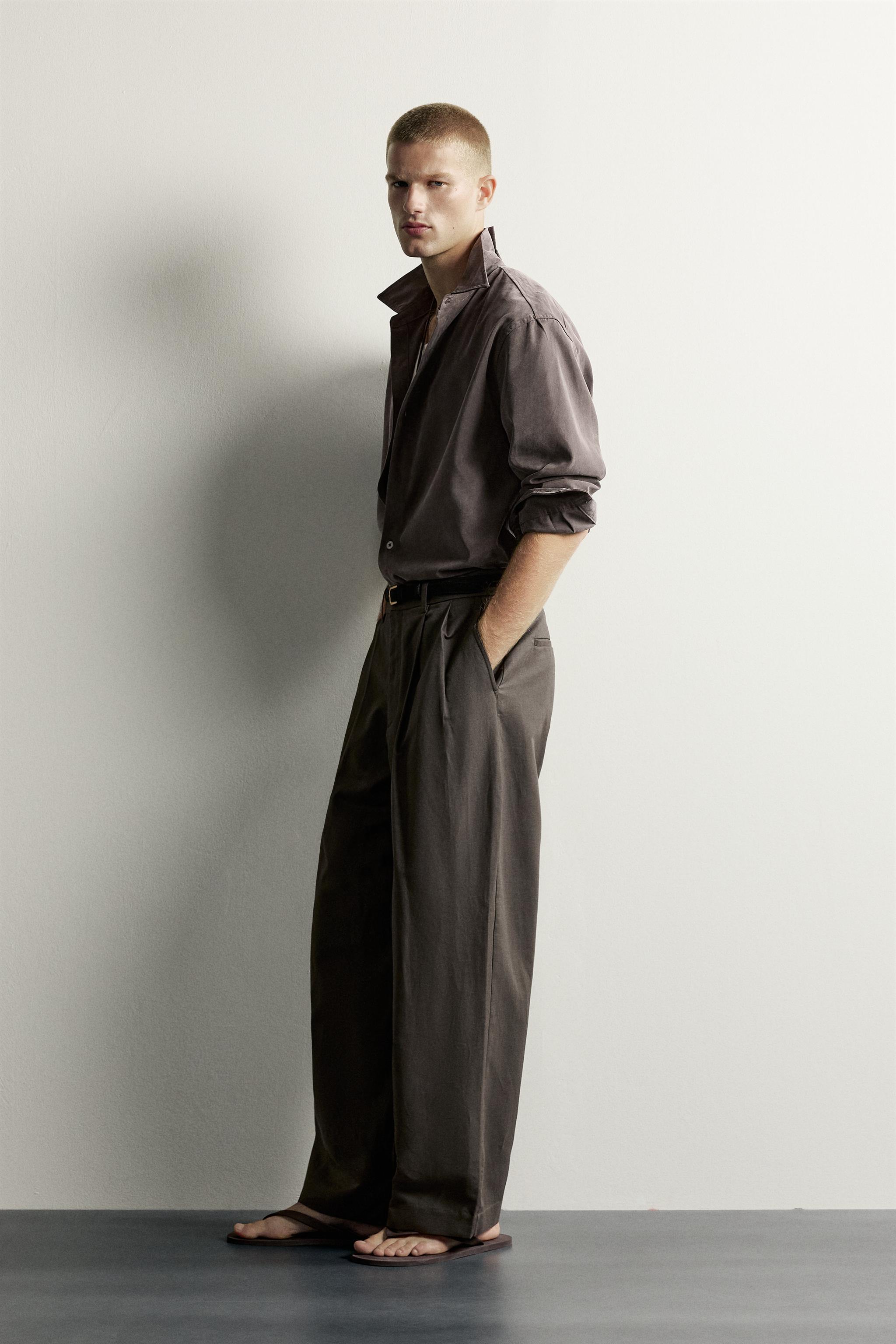 Мужские брюки Zara COTTON-LINEN PLEATED CHINO PANTS — фото 4
