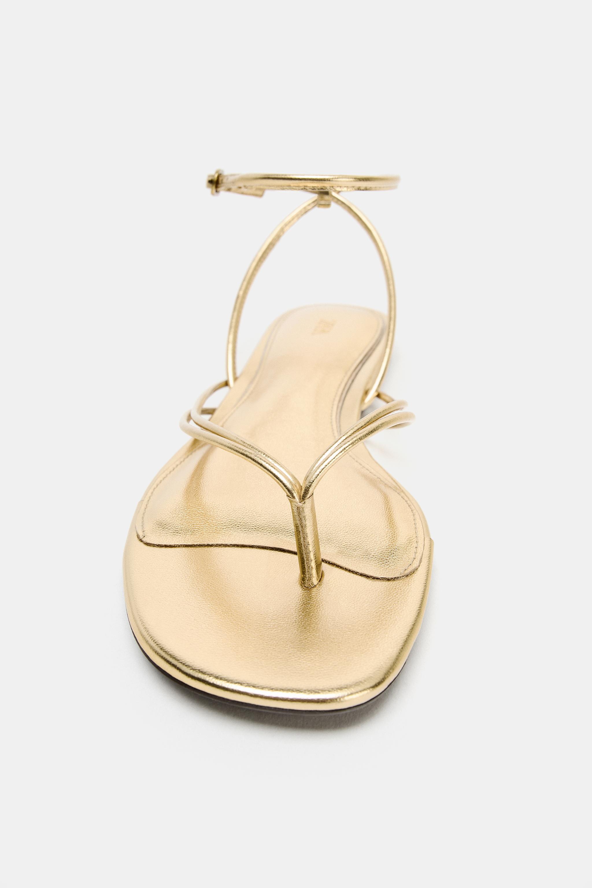 METALLIC EFFECT FLAT SANDALS