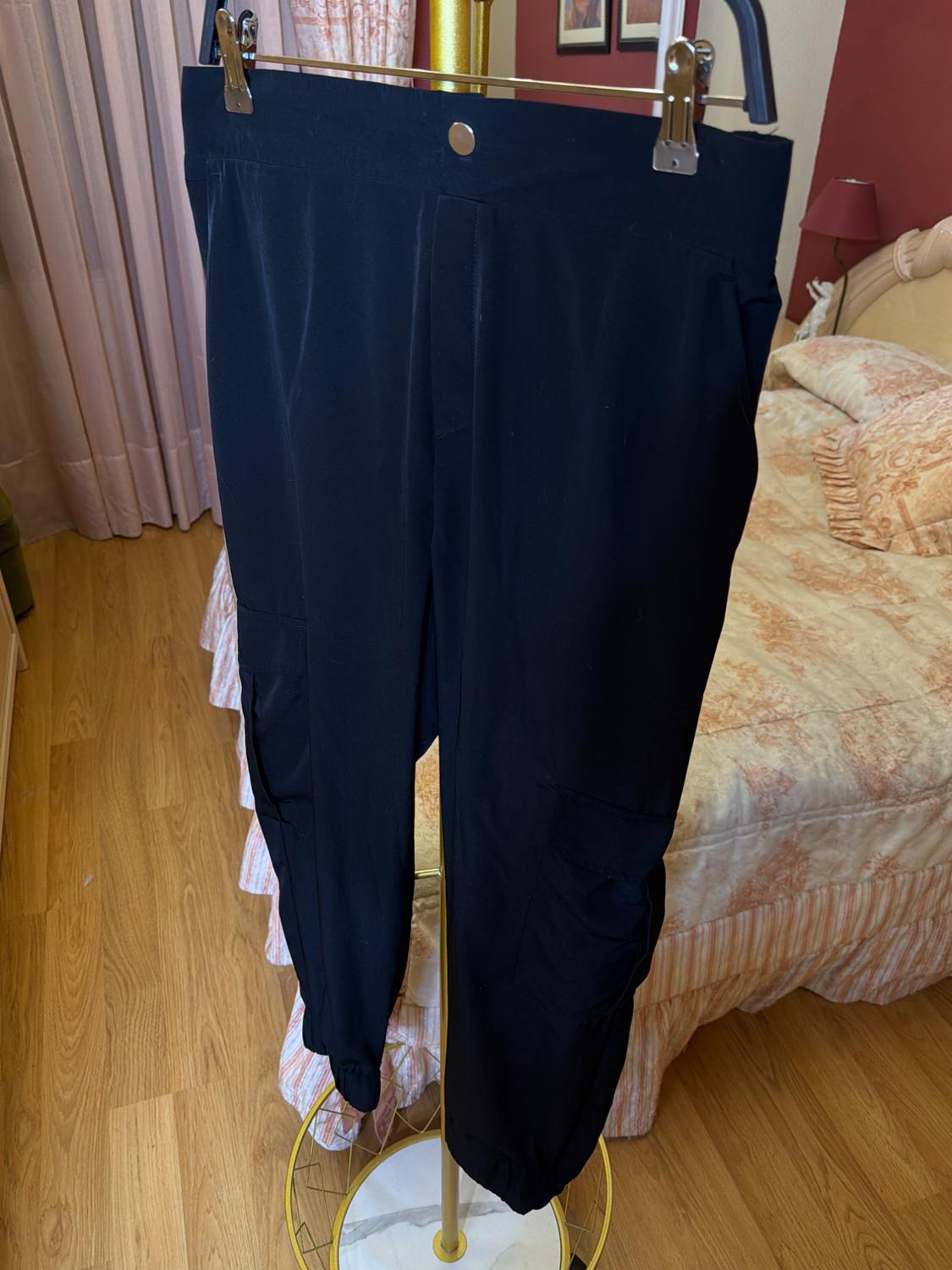CARGO TROUSERS WITH POCKETS - Image 4