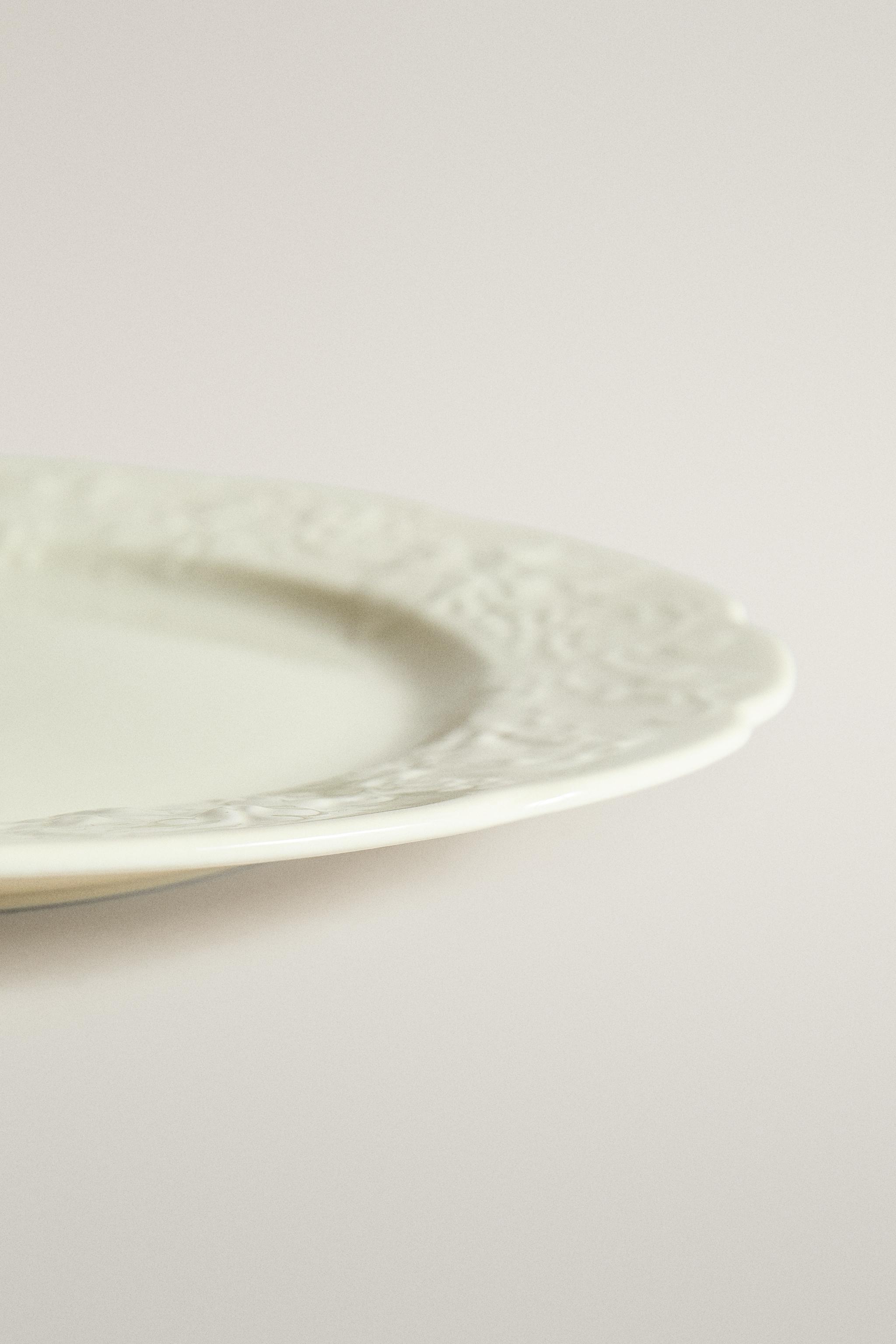 ASSIETTE À DESSERT PORCELAINE RAISIN