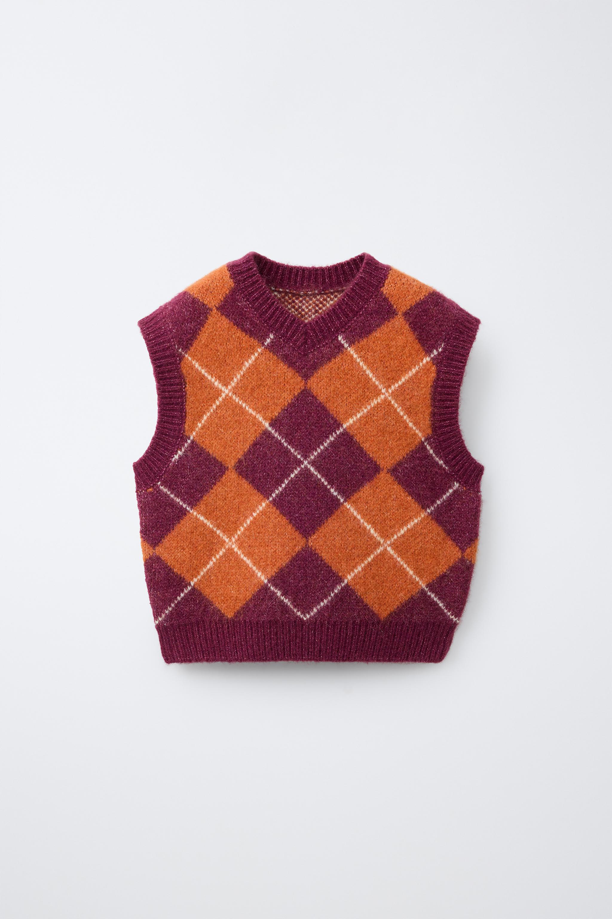 ARGYLE KNIT VEST