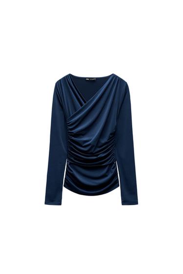 DRAPED TOP