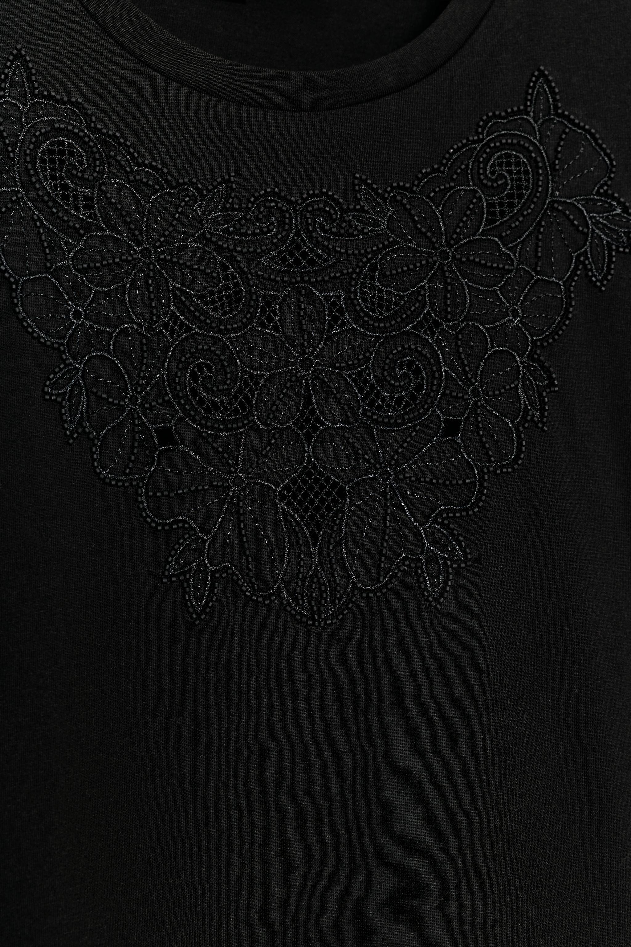 Женские футболки Zara COTTON EMBROIDERED T-SHIRT — фото 9