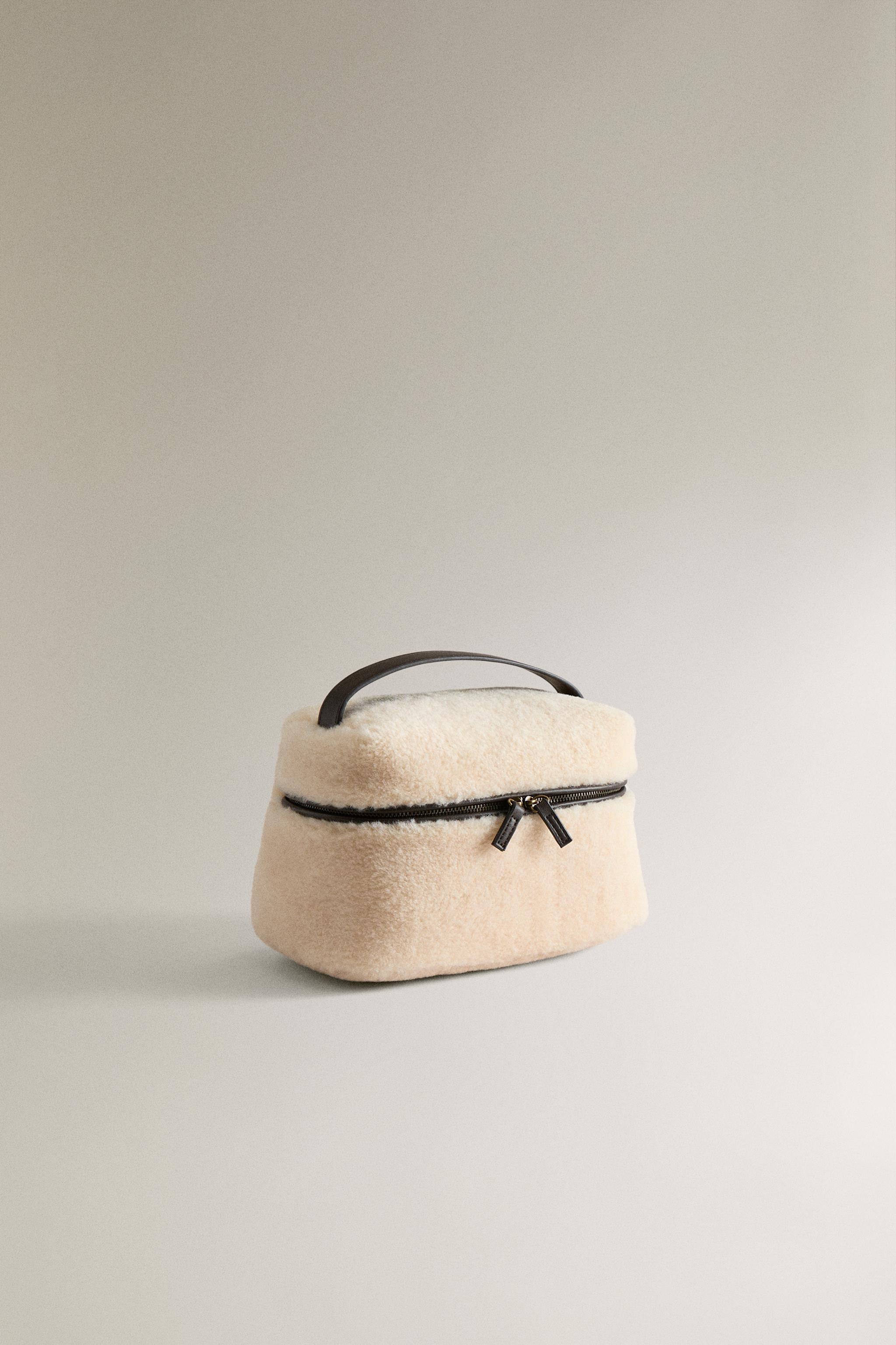 SHEARLING MAKEUP BAG — Beige