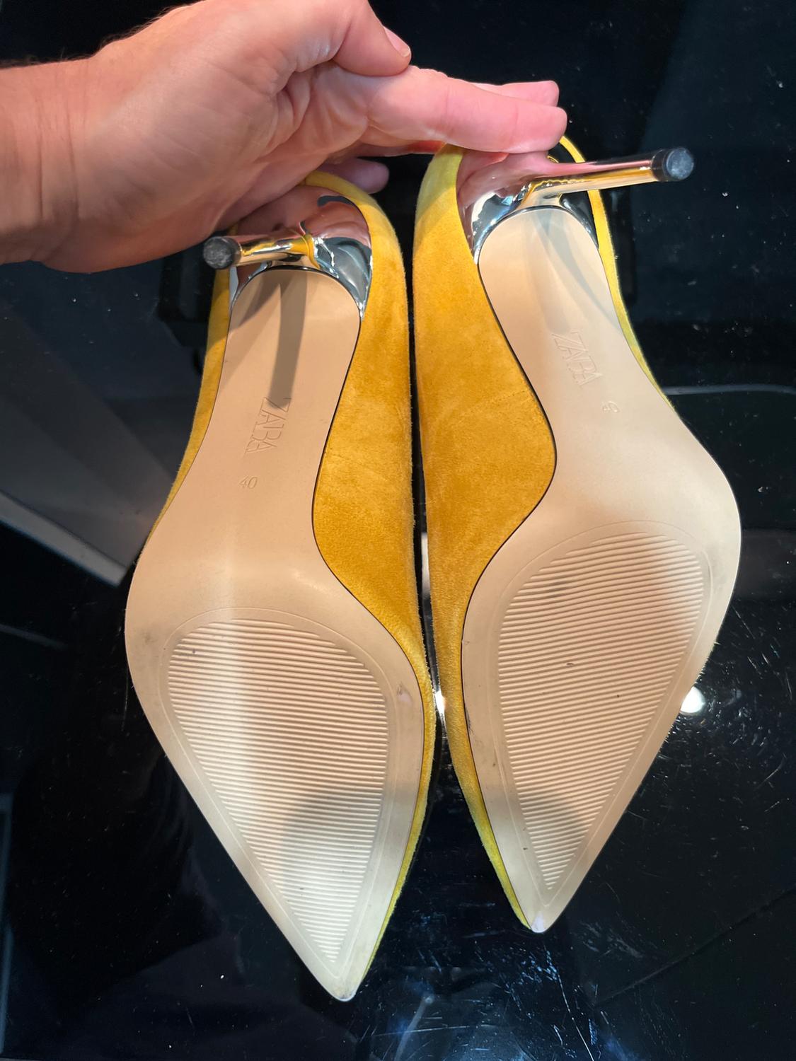 ZAPATÓN DE TACÓN ALTO ANTE AMARILLO - Image 6