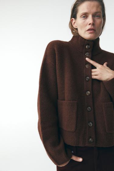CHAQUETA PUNTO BOLSILLOS - Marrón de Zara