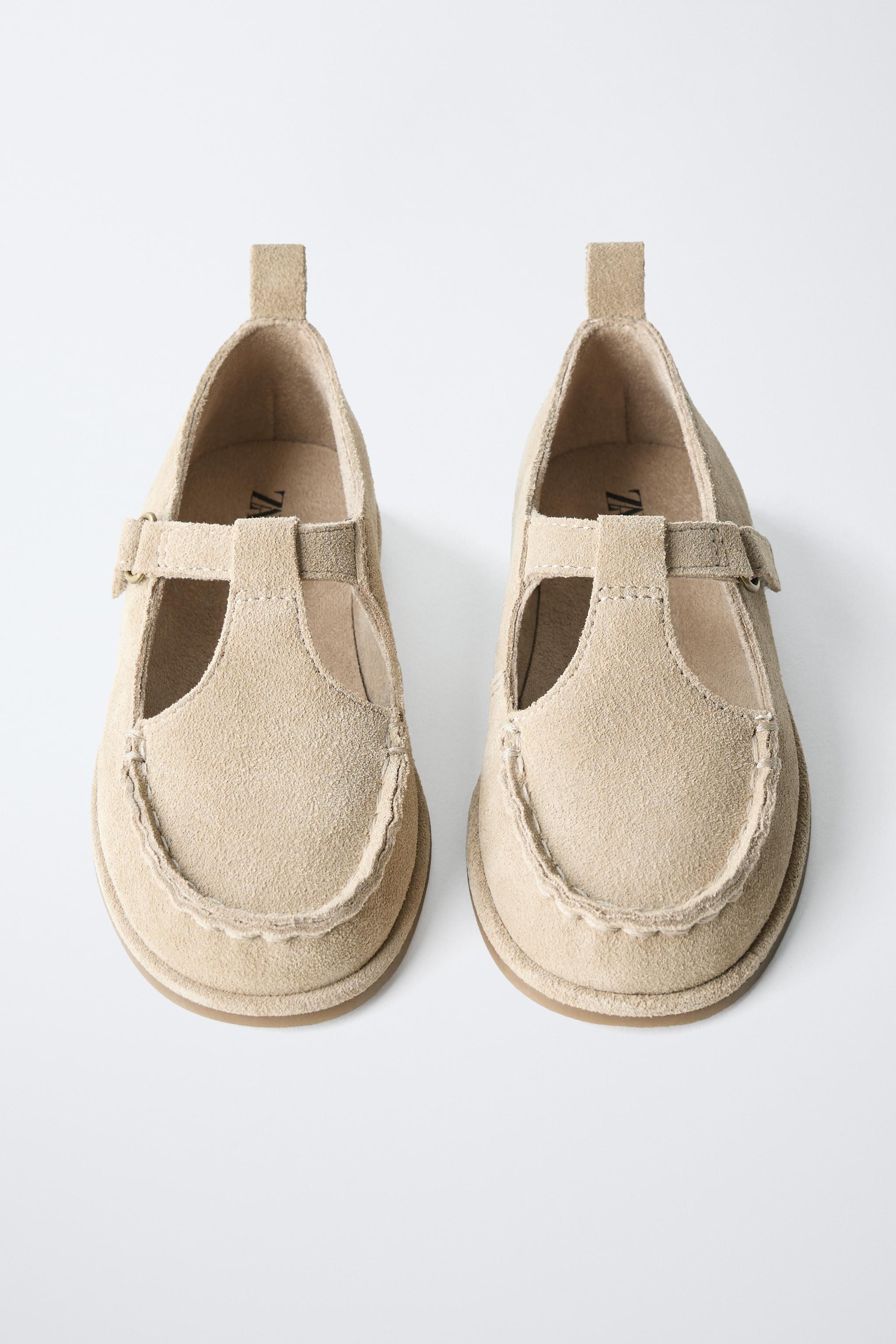 CHAUSSURES EN CUIR
