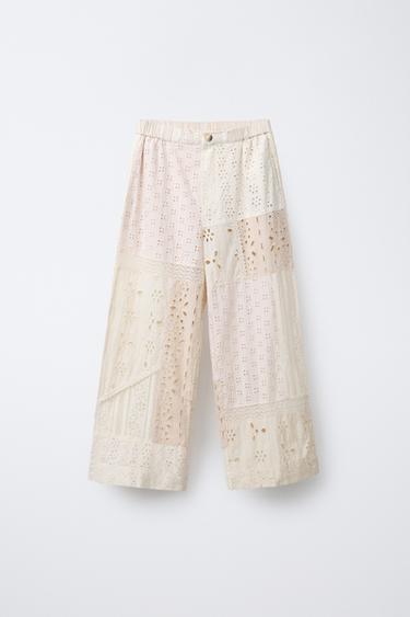 PANTALÓN RECTO PATCHWORK BORDADO SUÍZO - rosa clara de Zara