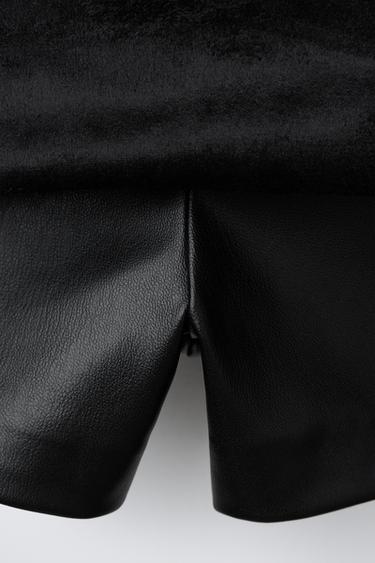 JUPE-PANTALON EN MATIÈRE SYNTHÈTIQUE AVEC LACETS - Noir de Zara - Image 3