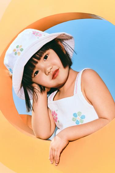 CROSS-STITCH EMBROIDERED BUCKET HAT - Ecru by Zara