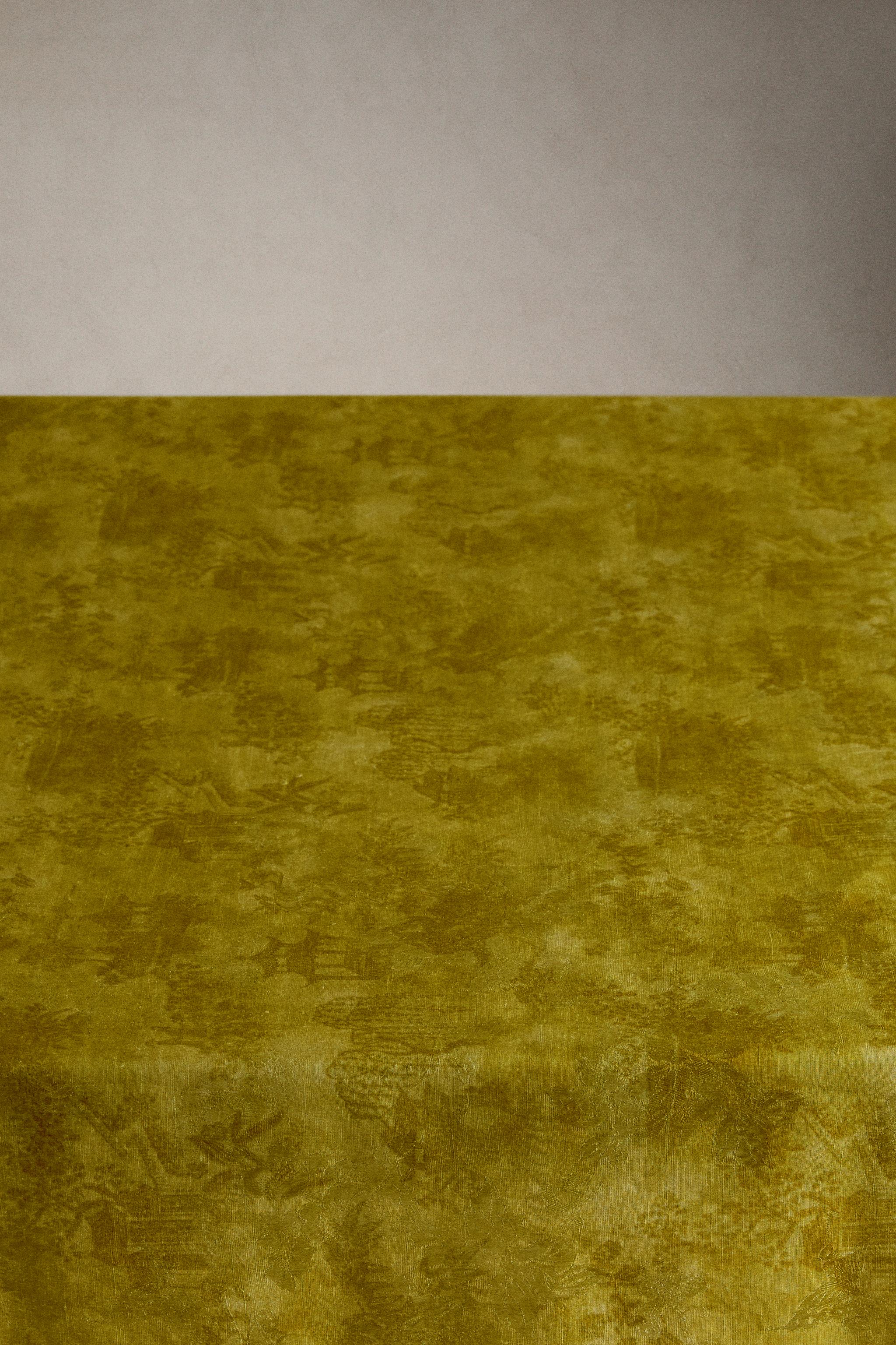 REVERSIBLE SATIN TABLECLOTH | MARISA BERENSON — Coral