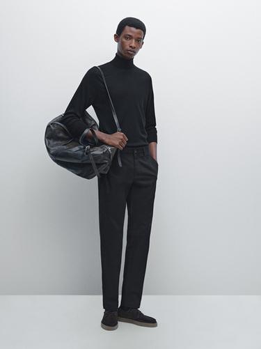 Jersey punto cuello alto con lana - Negro de Zara