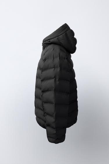 جاكيت خفيف جداً WATER REPELLENT - أسود الخاص بـ Zara