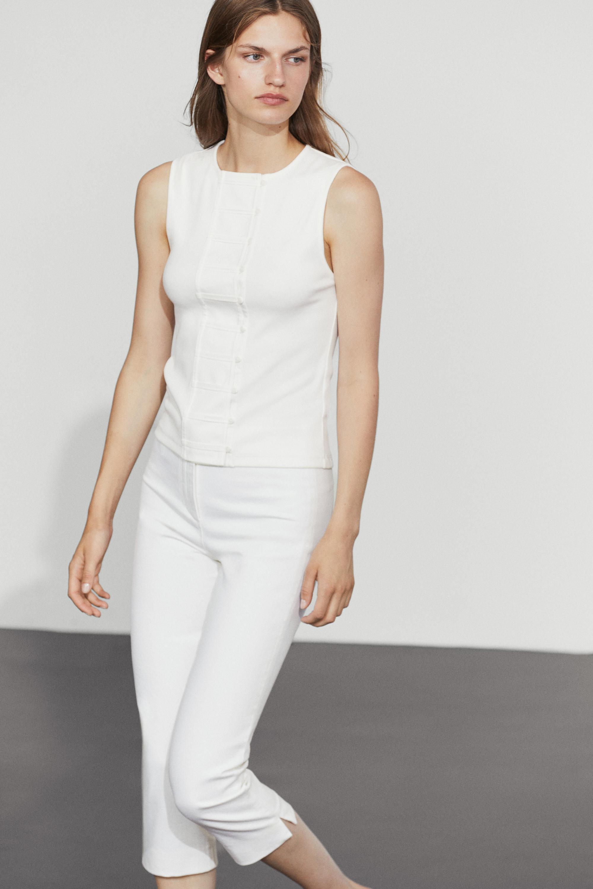 Cotton blend bib detail T-shirt — Oyster-white