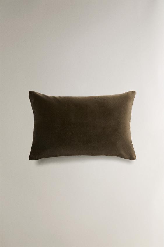 FUNDA COJÍN TERCIOPELO - Khaki de Zara - Imagen 0