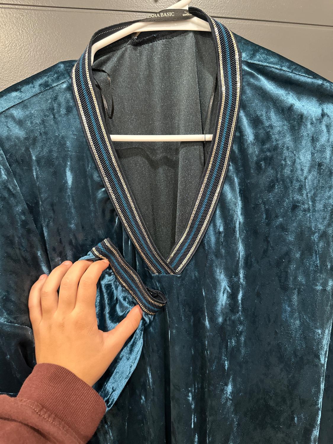 VELVET DRESS WITH TRIMS - Image 2