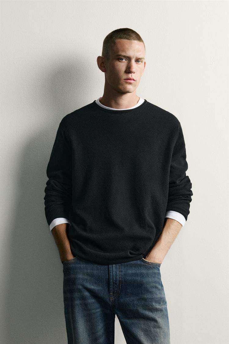 RELAXED FIT WASHED TEXTURE SWEATER — Black