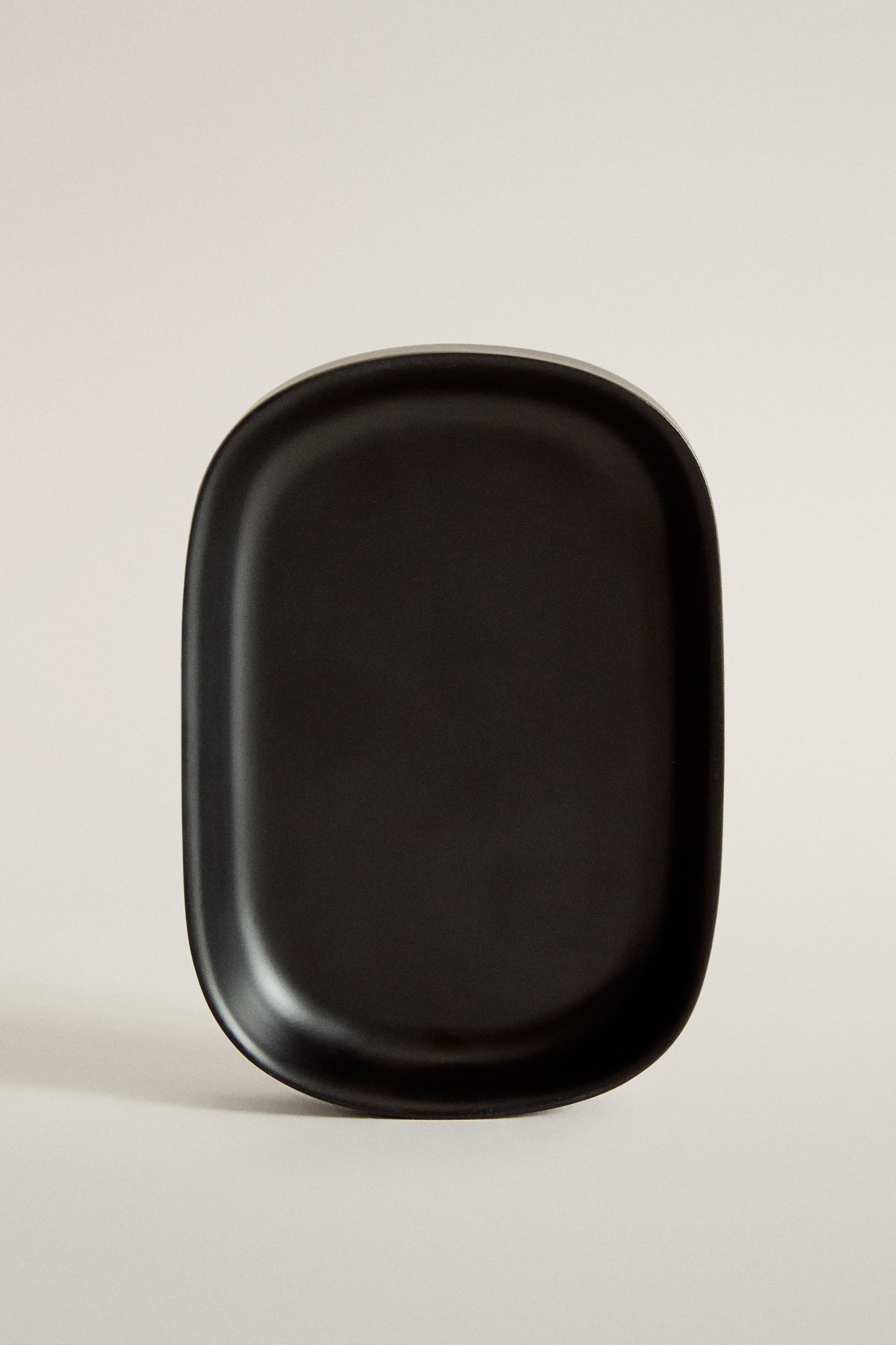 BLACK RESIN SOAP DISH