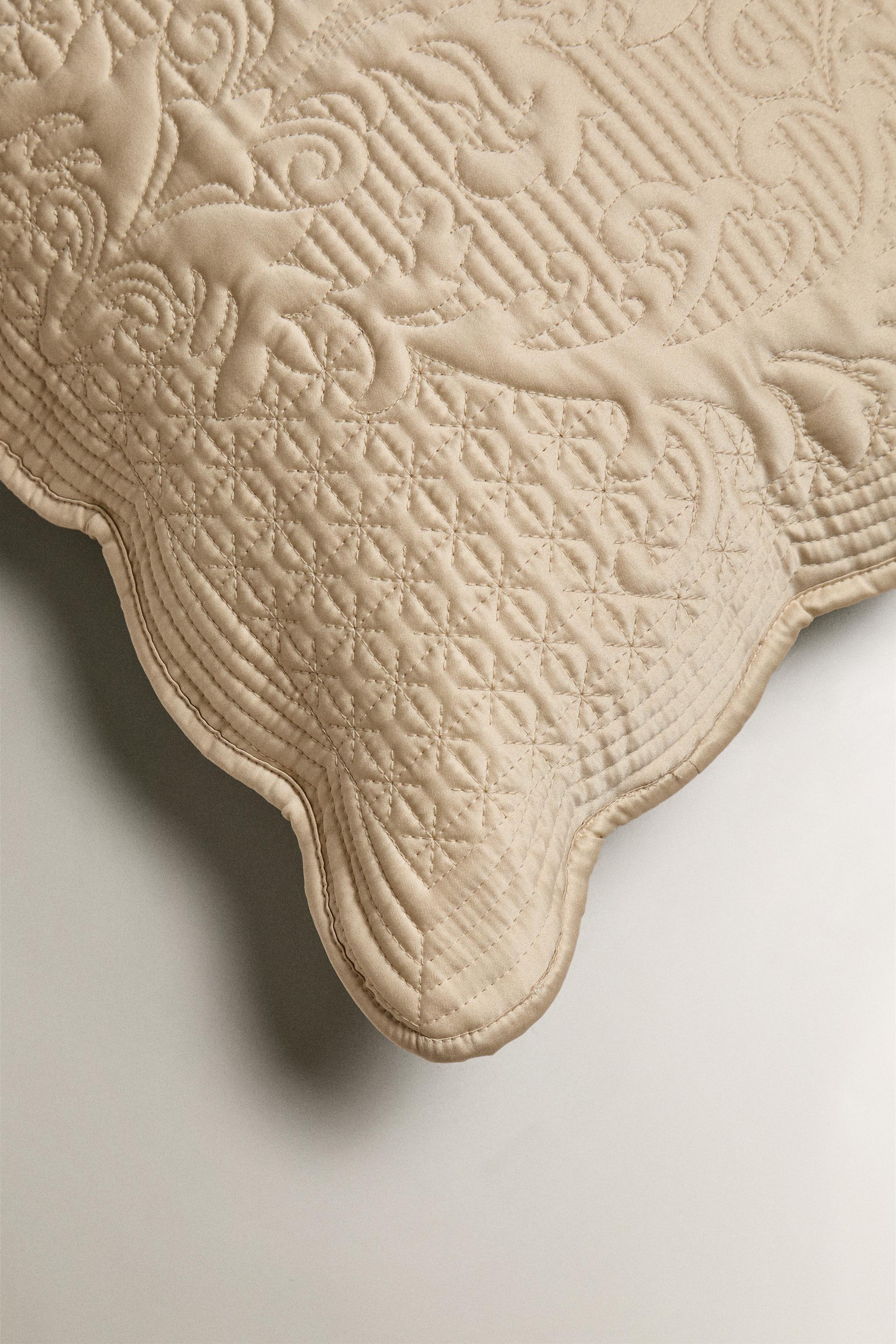 QUILTED CUSHION COVER WITH RAISED DESIGN — Cava