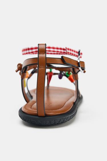 SANDALES À BRIDES ET CHARMS - Marron de Zara - Image 5