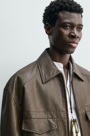 BLOUSON BOMBER EFFET MATIÈRE SYNTHÉTIQUE - Marron de Zara - Image 4