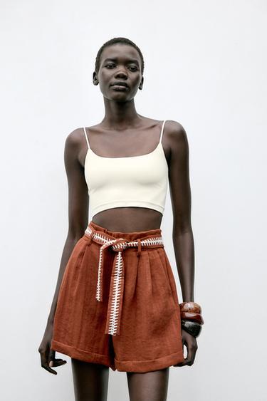 BERMUDA CINTURÓN BORDADOS - Terracota de Zara