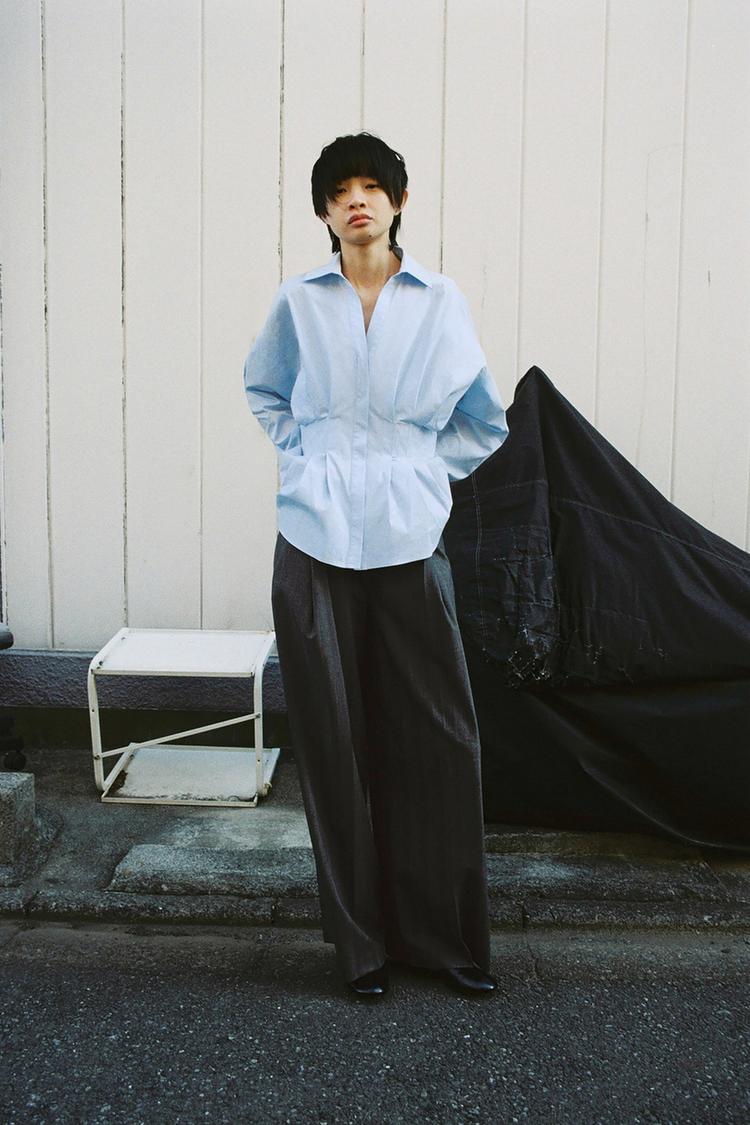 PLEATED POPLIN SHIRT
