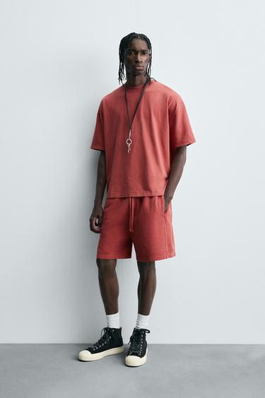 T-SHIRT COUPE CARREE LAVÉ LIGHTWEIGHT - Rouge de Zara
