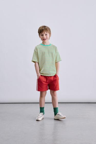 SHORT À BANDES LATÉRALES - Rouge de Zara - Image 4