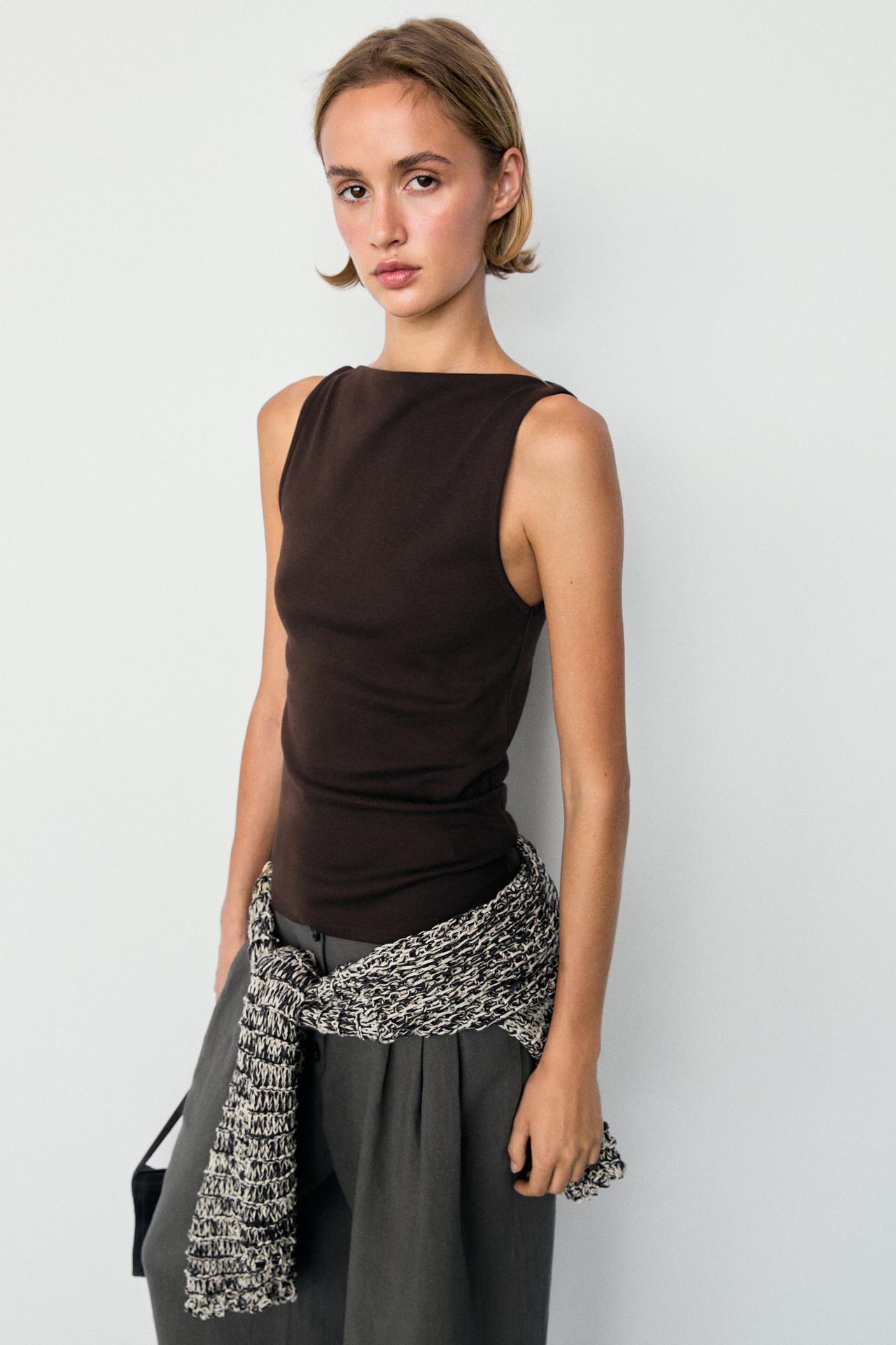 100% cotton straight neckline T-shirt — Brown