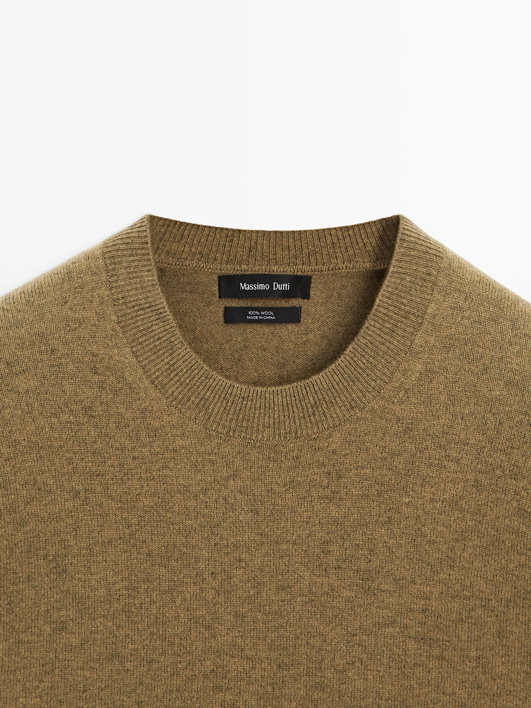 Knit wool sweater with crew neck