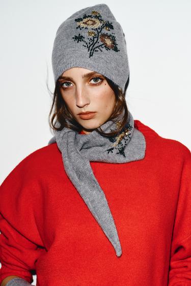KNITTED BANDANA WITH FLORAL EMBROIDERY AND BEADS - Grey by Zara