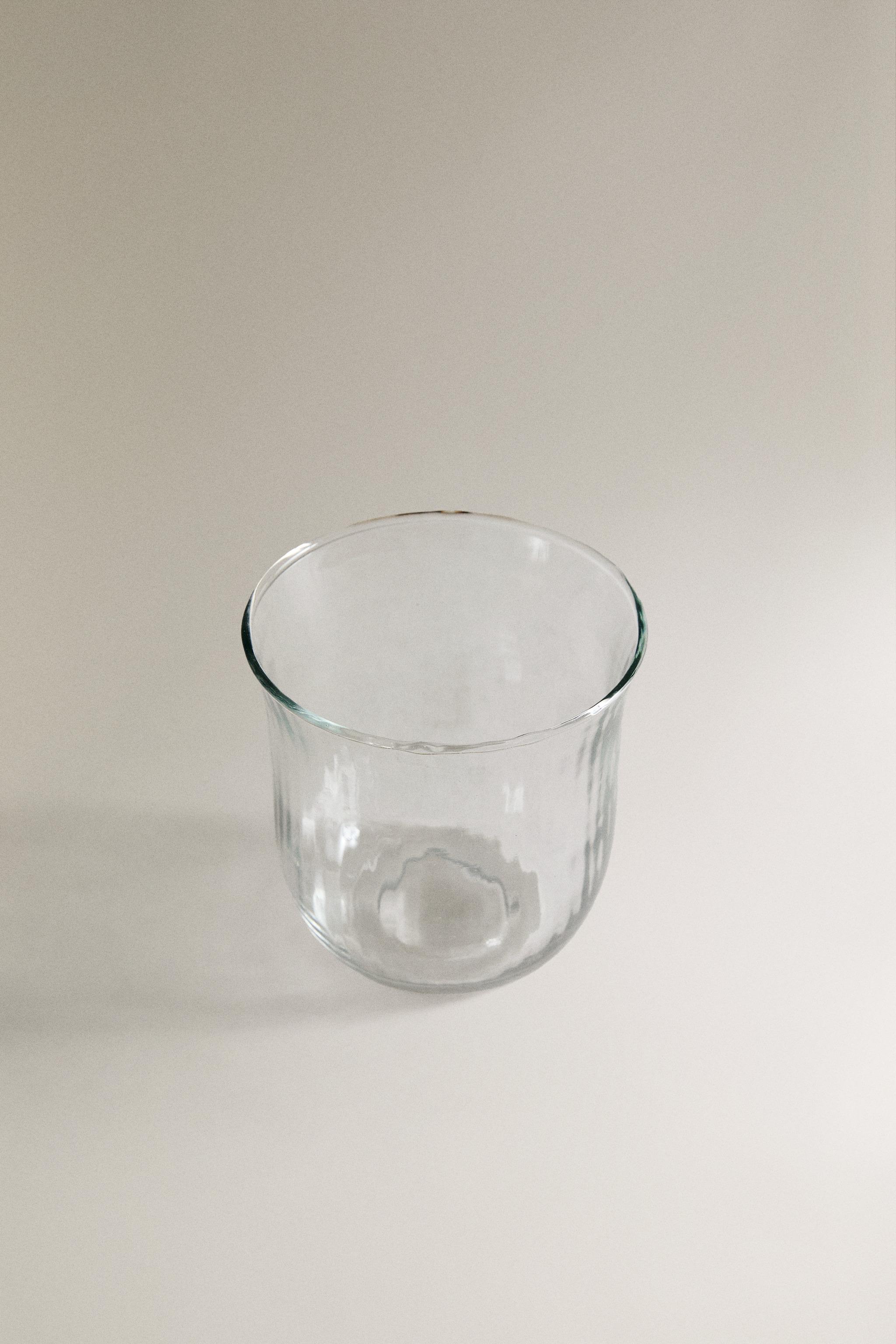 FACETED RAISED DESIGN GLASS TUMBLER