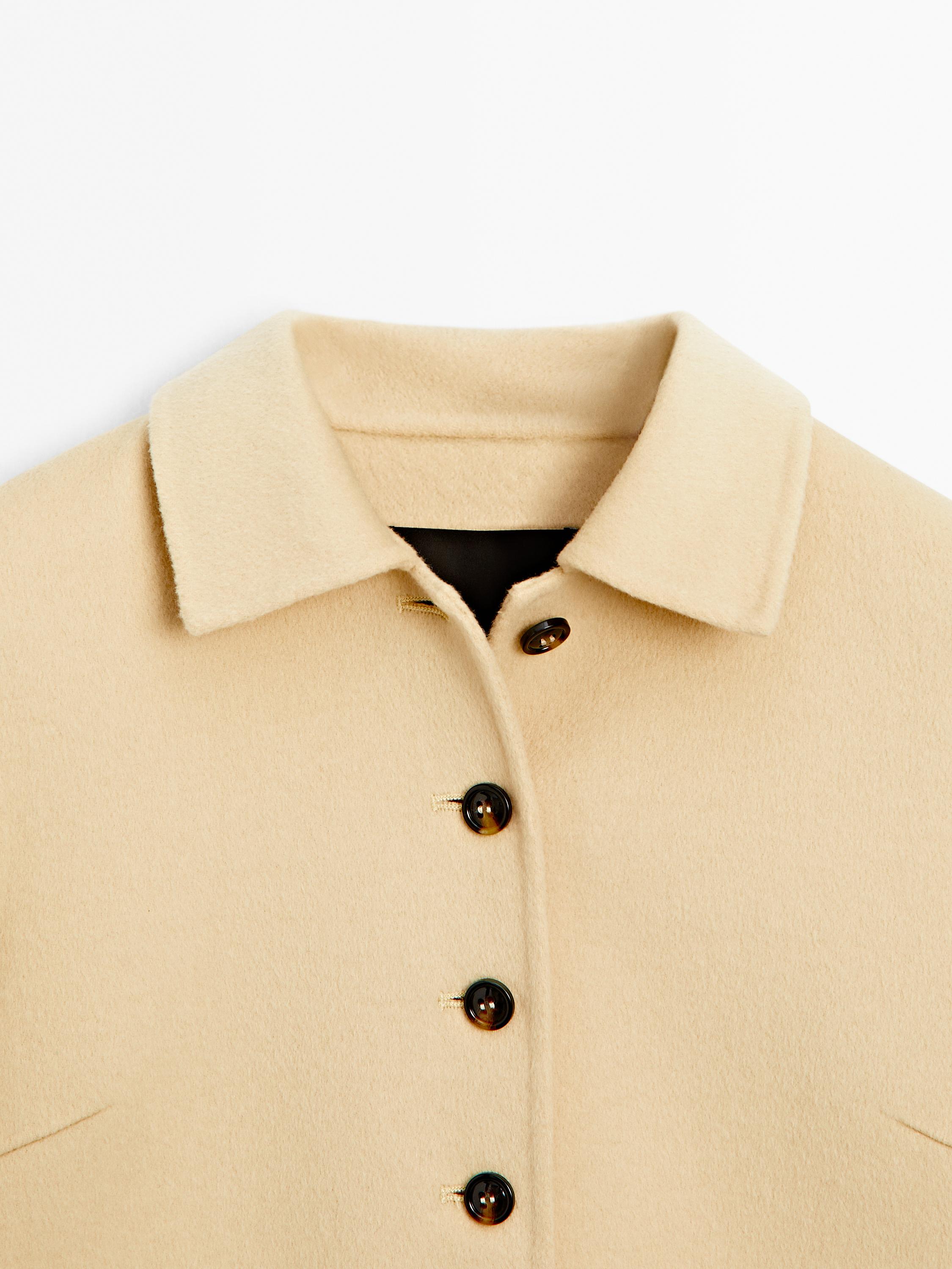 Manteau court en laine mélangée