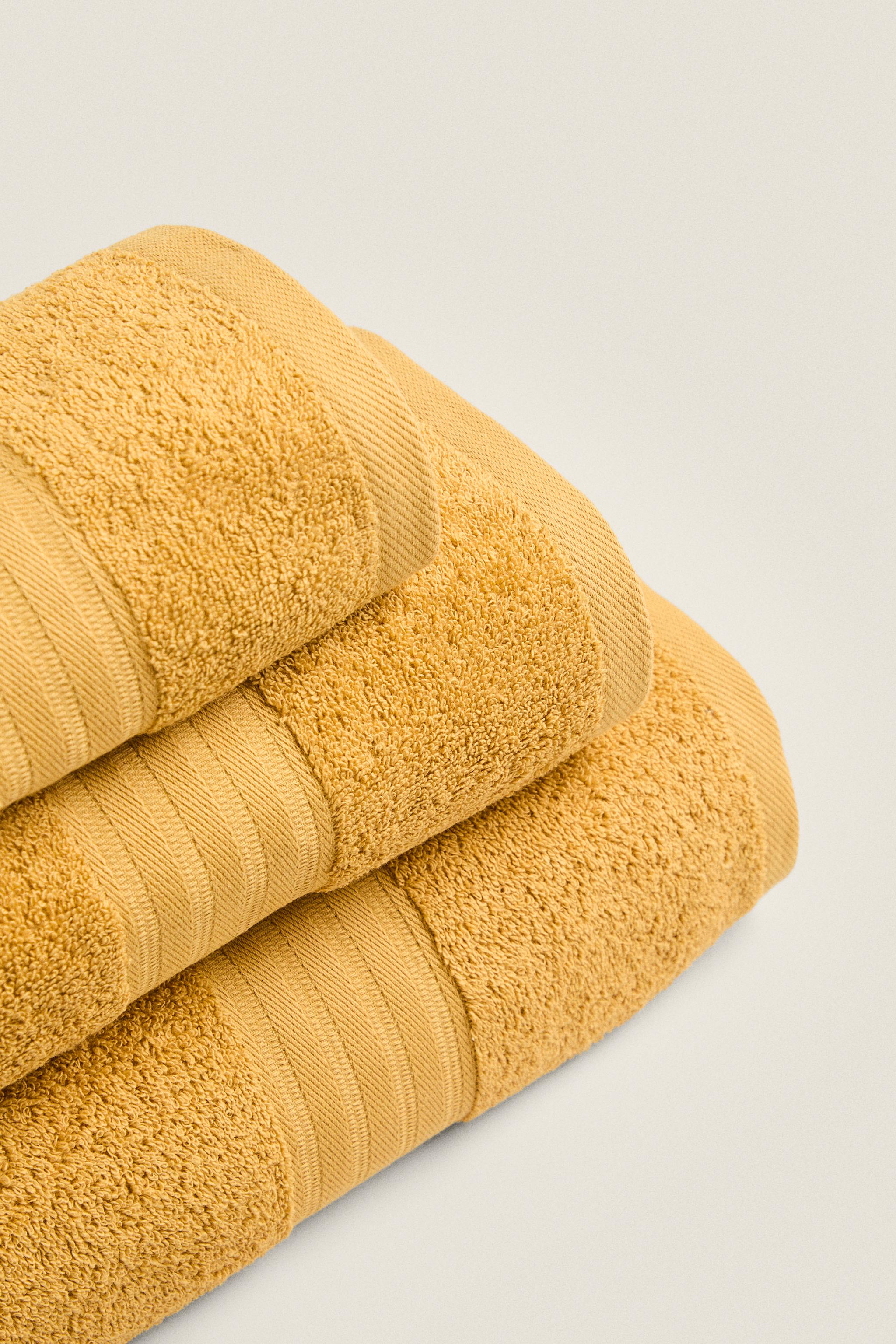 Gold towels deals