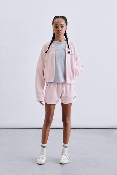 ШОРТЫ-БЕРМУДЫ С КОНТРАСТНЫМИ ПОЛОСАМИ И МОДАЛОМ — ПАСТЕЛЬНО-РОЗОВЫЙ от Zara