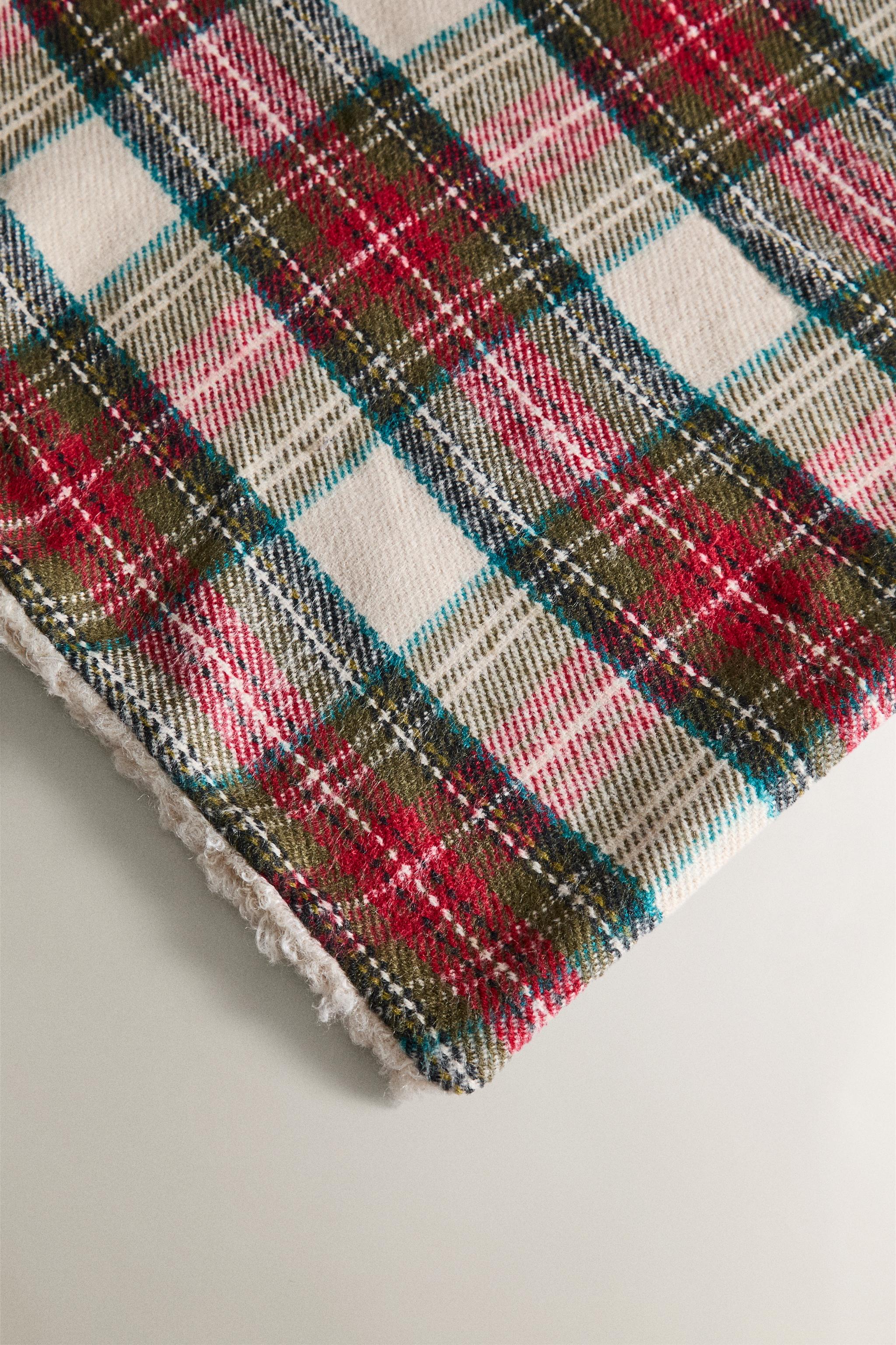 CHRISTMAS TARTAN CHECK BLANKET