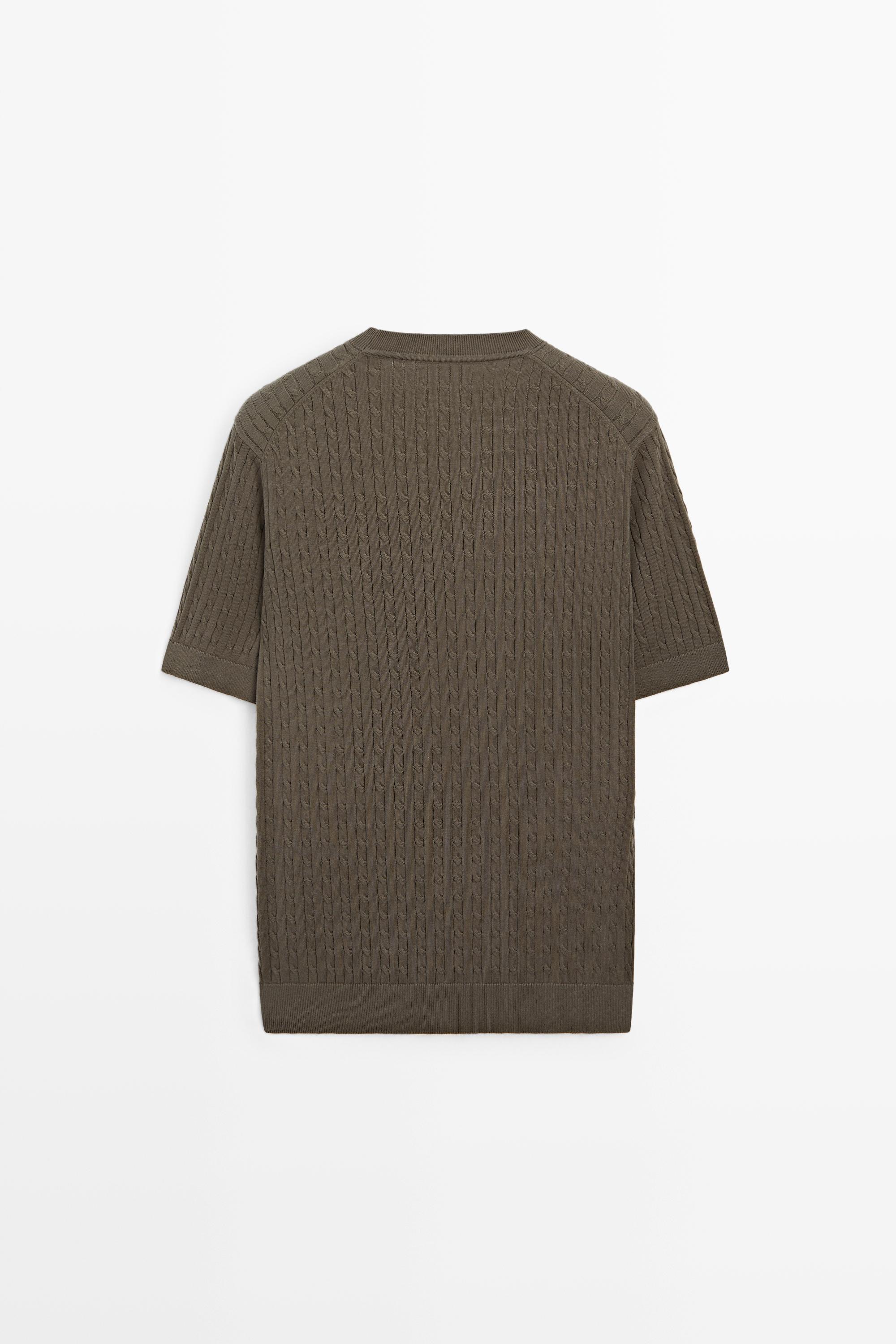 Cable-knit short sleeve sweater