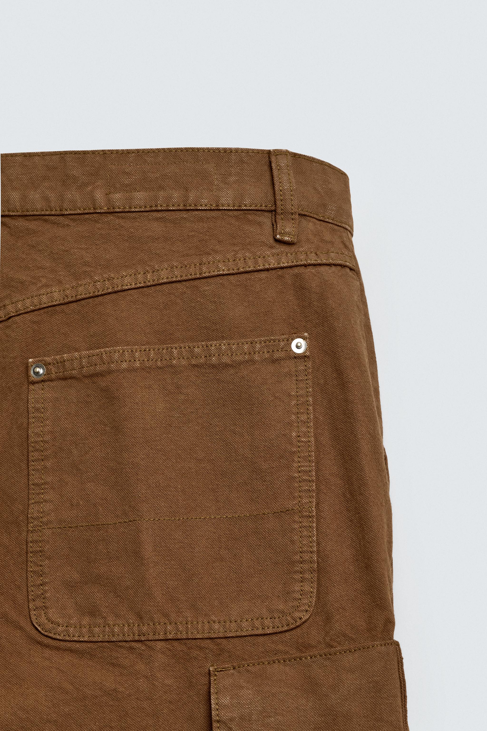 CARGO PANTS WITH POCKETS