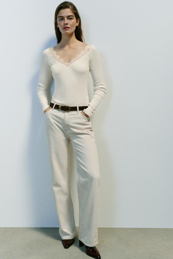 ҚҰРАСТЫРЫЛҒАН БЕДЕРЛІ ФУТБОЛКА - Экру Zara компаниясынан - Сурет 0