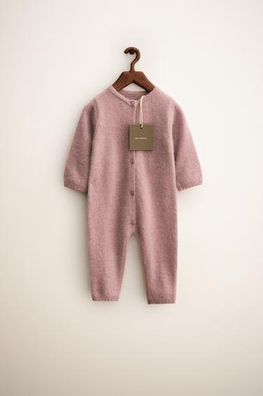 ZARA TIMELESS - カシミヤ100%長袖ロンパースライトピンクZaraのZARA TIMELESS - カシミヤ100%長袖ロンパース - ライトピンク